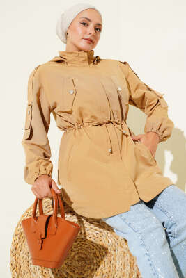 Bel Tünelli Kapüşonlu Trençkot Camel 