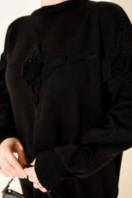 Çiçek İşlemeli Triko Kazak Siyah - Triko Kazak