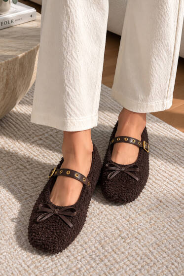 Fiyonk Detaylı Peluş Babet Kahve - Babet