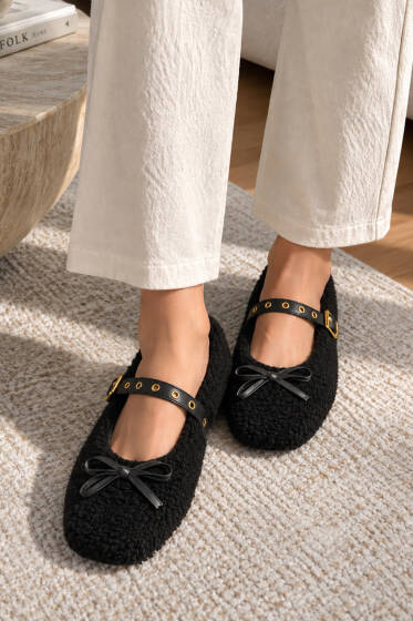 Fiyonk Detaylı Peluş Babet Siyah - Babet