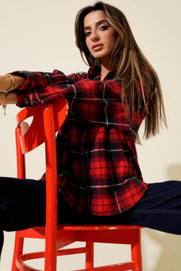 Göğüs Cepli Ekoseli Oduncu Gömlek Kırmızı - Kadın Giyim Modelleri