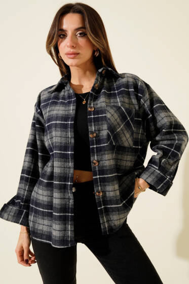 Göğüs Cepli Ekoseli Oduncu Gömlek Lacivert - Kadın Giyim Modelleri