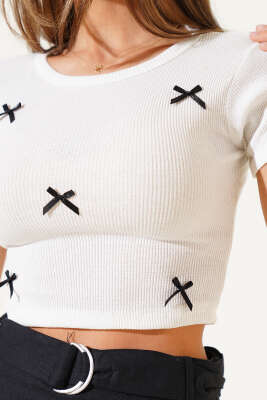 Kaşkorse Fiyonklu Crop Beyaz - Kadın Giyim Modelleri