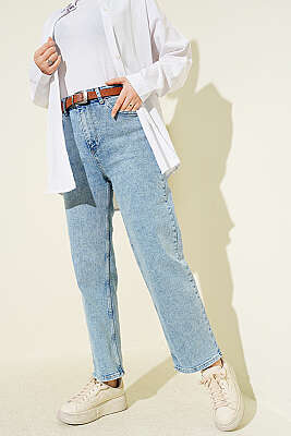 Kemerli Mom Jeans Pantolon Kar Açık - Pantolon