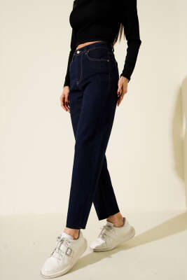 Kesik Paça Mom Jeans Pantolon Mavi - Kadın Giyim Modelleri