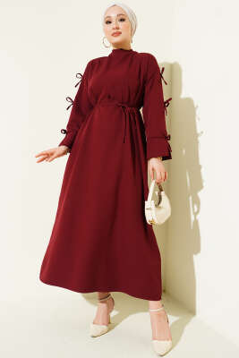Kol Fiyonklu İp Kuşaklı Dabıl Elbise Bordo