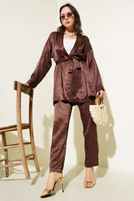 Kuşaklı Kırışık Saten İkili Takım Kahve 