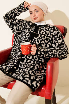 Leopar Desenli Şardonlu Triko Hırka Bej - Hırka