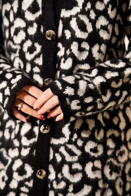 Leopar Desenli Şardonlu Triko Hırka Bej - Hırka