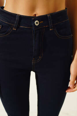 Likralı Skinny Jean Pantolon Koyu Lacivert - Kadın Giyim Modelleri