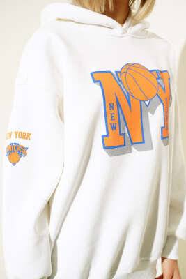 	 NY Baskılı Şardonlu Sweatshirt Ekru - Kadın Giyim Modelleri