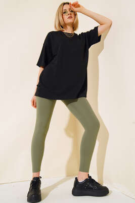 Oversize Basic T-shirt Siyah - Yılın Fırsatı