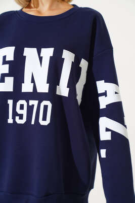 Phoenixaz Baskılı Şardonlu Sweatshirt Lacivert - Kadın Giyim Modelleri