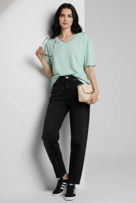 V Yaka Taşlı T-shirt Mint - Kadın Giyim Modelleri