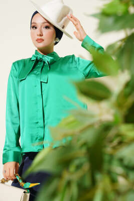 Yaka Bağlamalı Saten Gömlek Yeşil - TİLLE