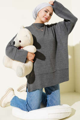Yanı Yırtmaçlı Oversize Triko Tunik Füme 