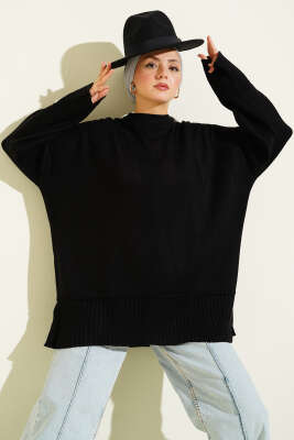 Yanı Yırtmaçlı Oversize Triko Tunik Siyah 